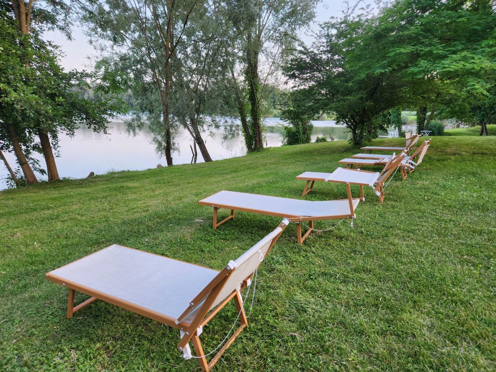 Aquasole Hotel Mercallo Екстериор снимка