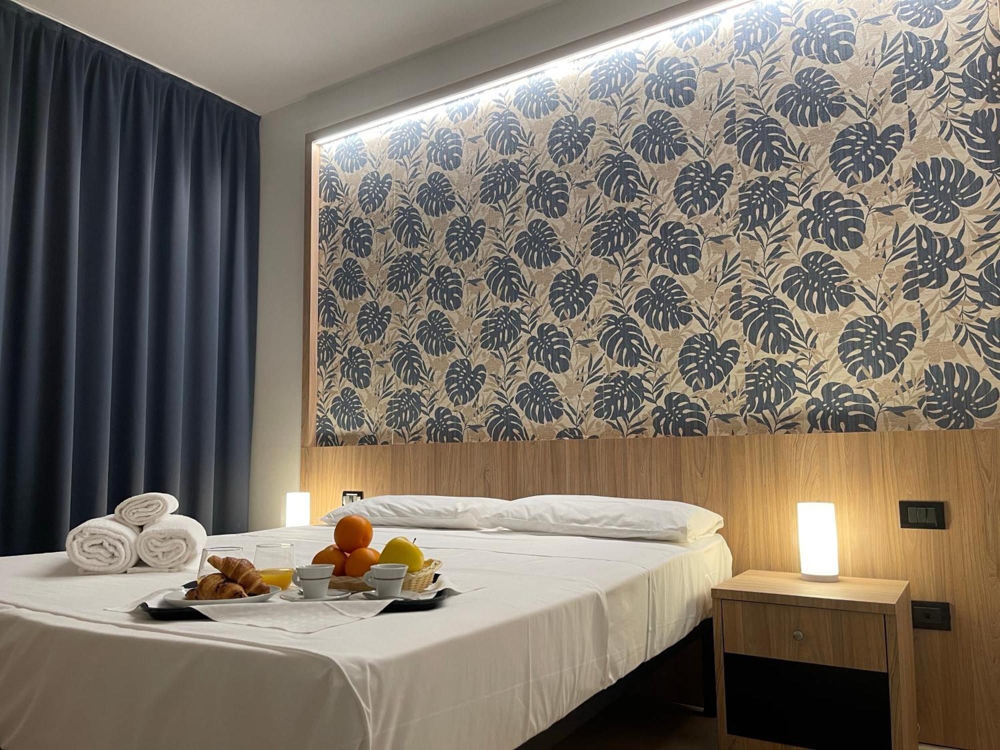 Aquasole Hotel Mercallo Екстериор снимка
