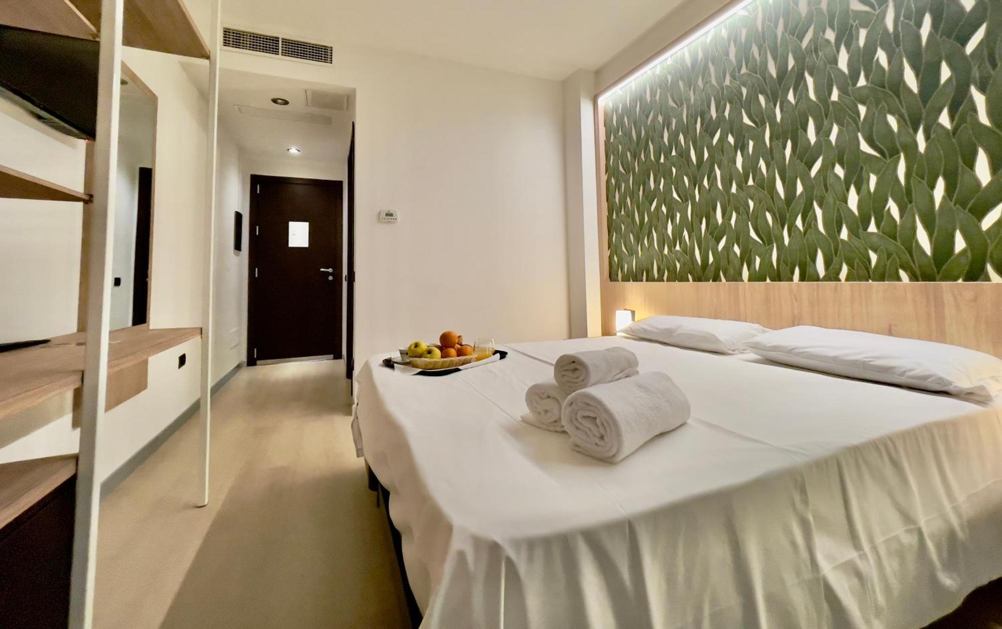 Aquasole Hotel Mercallo Екстериор снимка